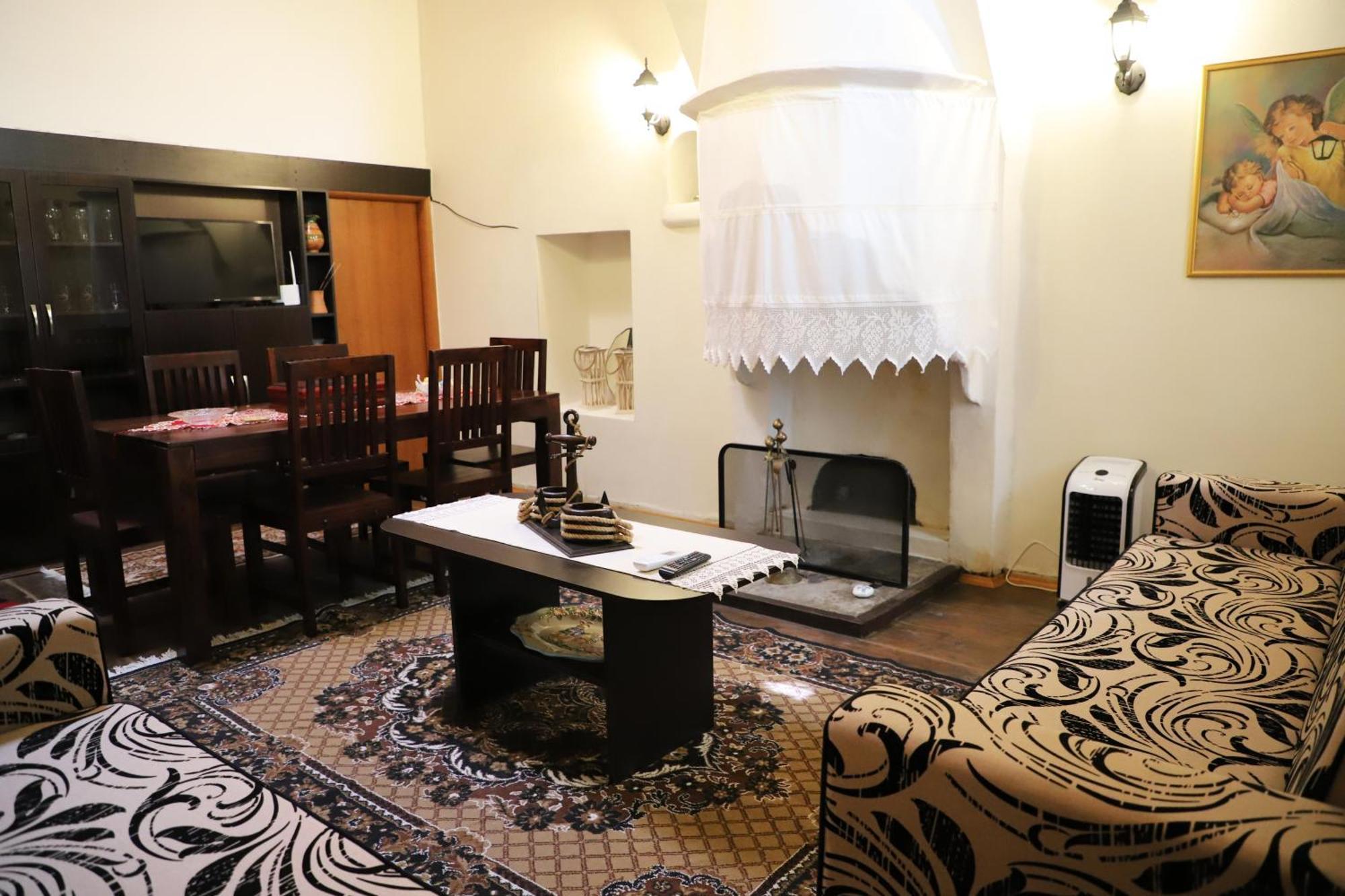 Maro's Apartment